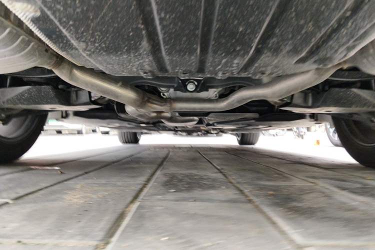 Used Mercedes-Benz E-Class  Chassis Rear