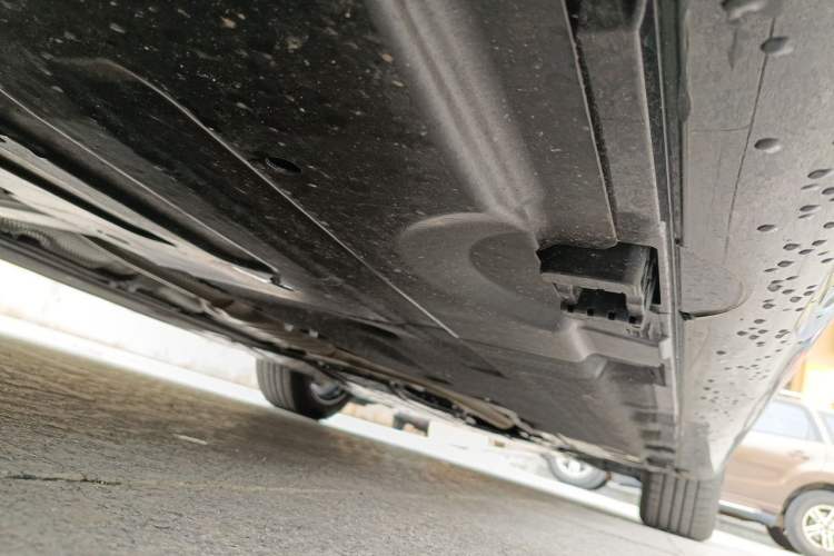 Used Mercedes-Benz E-Class 2026 E 260 L Chassis Rear Right