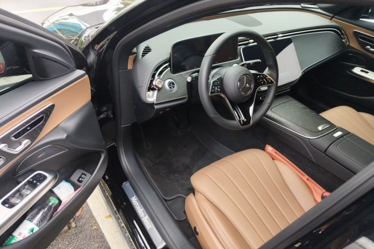Used Mercedes-Benz E-Class 2026 E 260 L Classic Edition Driver Seat