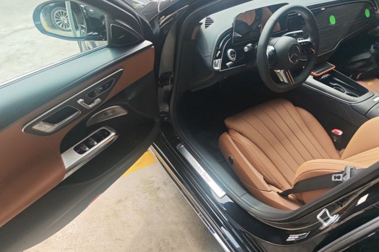 Used Mercedes-Benz E-Class 2026 Model, Restyled E 300 L Luxury Version Driver Seat