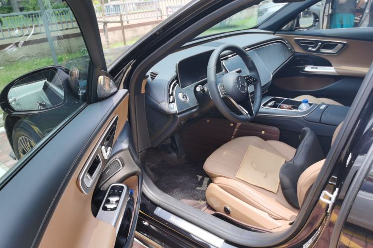 Used Mercedes-Benz E-Class 2026 E 260 L Classic Edition Driver Seat