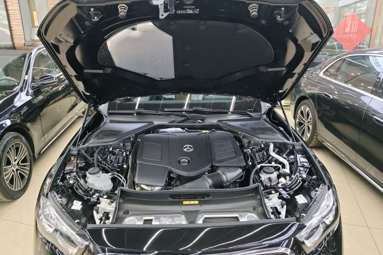 Used Mercedes-Benz E-Class 2026 E 260 L Engine Bay