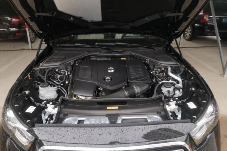 Used Mercedes-Benz E-Class 2026 Model, Restyled E 300 L Luxury Version Engine Bay