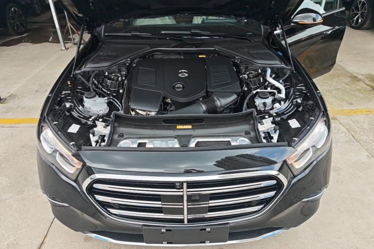 Used Mercedes-Benz E-Class 2026 Model, Restyled E 300 L Luxury Version Engine Bay