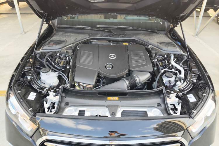 Used Mercedes-Benz E-Class 2026 Model, Restyled E 300 L Luxury Version Engine Bay