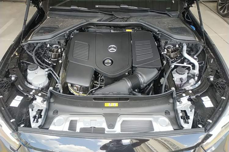 Used Mercedes-Benz E-Class 2026 Model Facelifted E 300 L Fashion Version Engine Bay