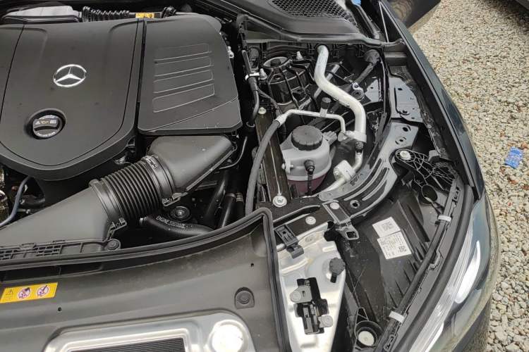 Used Mercedes-Benz E-Class 2026 E 260 L Engine Bay Left