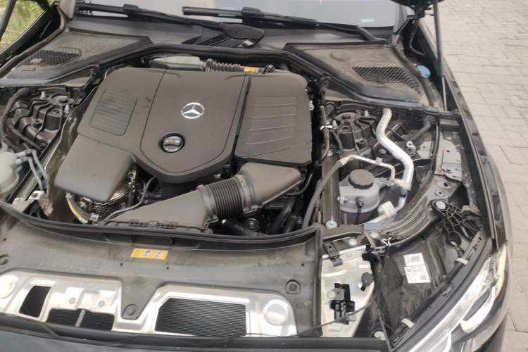 Used Mercedes-Benz E-Class 2026 E 260 L Classic Edition Engine Bay Left