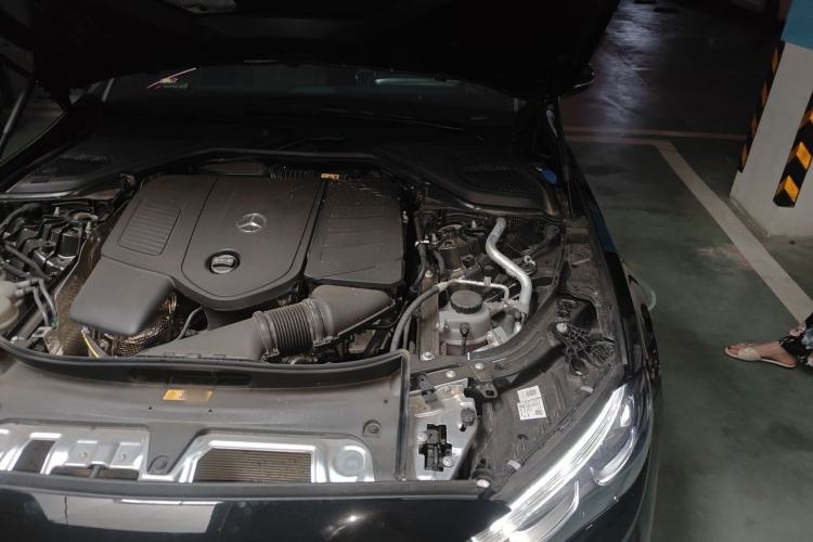 Used Mercedes-Benz E-Class 2026 E 260 L Classic Edition Engine Bay Left