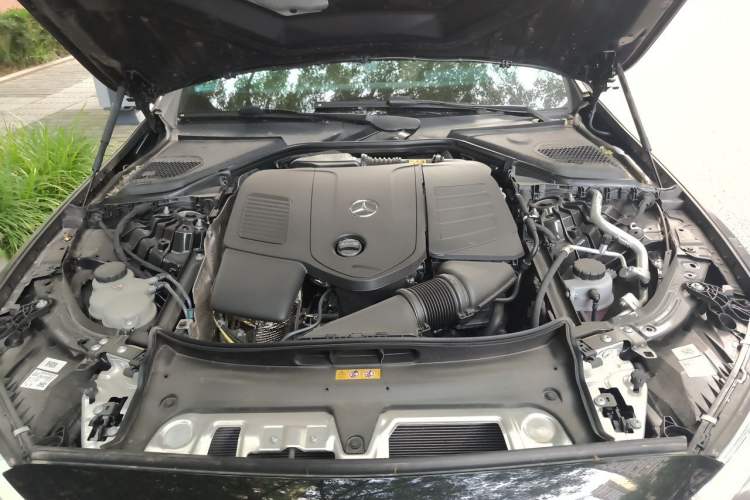 Used Mercedes-Benz E-Class 2026 E 260 L Classic Edition Engine Bay