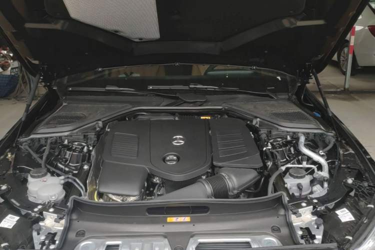 Used Mercedes-Benz E-Class 2026 Model Facelifted E 300 L Fashion Version Engine Bay