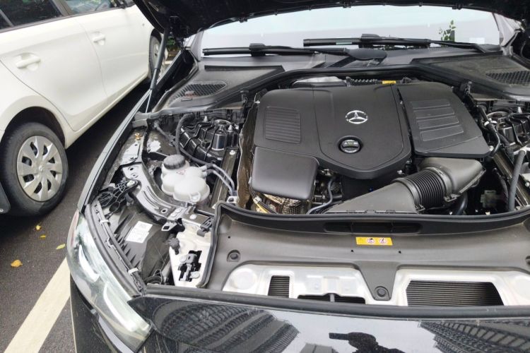 Used Mercedes-Benz E-Class 2026 E 260 L Classic Edition Engine Bay Right