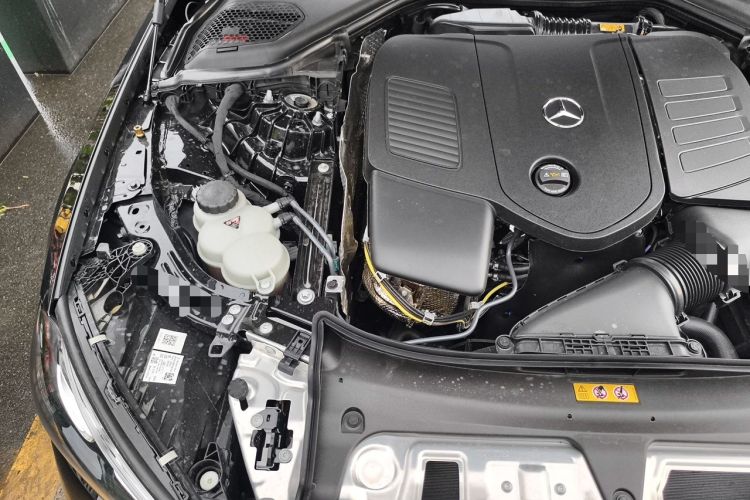 Used Mercedes-Benz E-Class 2026 E 300 L Luxury Engine Bay Right