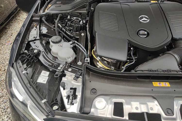 Used Mercedes-Benz E-Class 2026 E 260 L Engine Bay Right