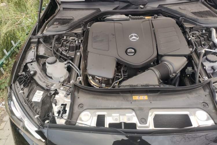Used Mercedes-Benz E-Class 2026 E 260 L Classic Edition Engine Bay Right