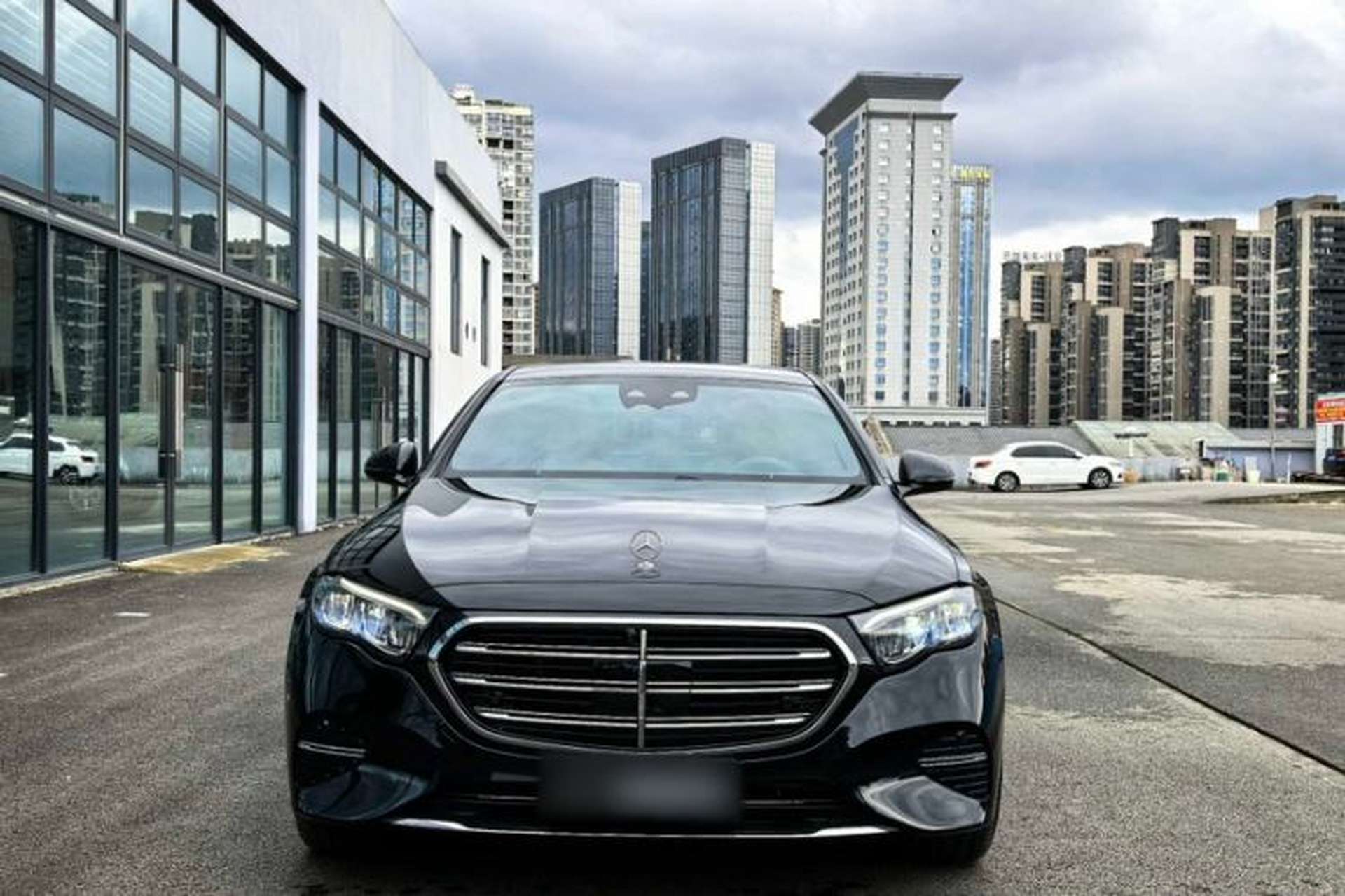 Used Mercedes-Benz E-Class 2026 E 300 L Luxury Exterior 1