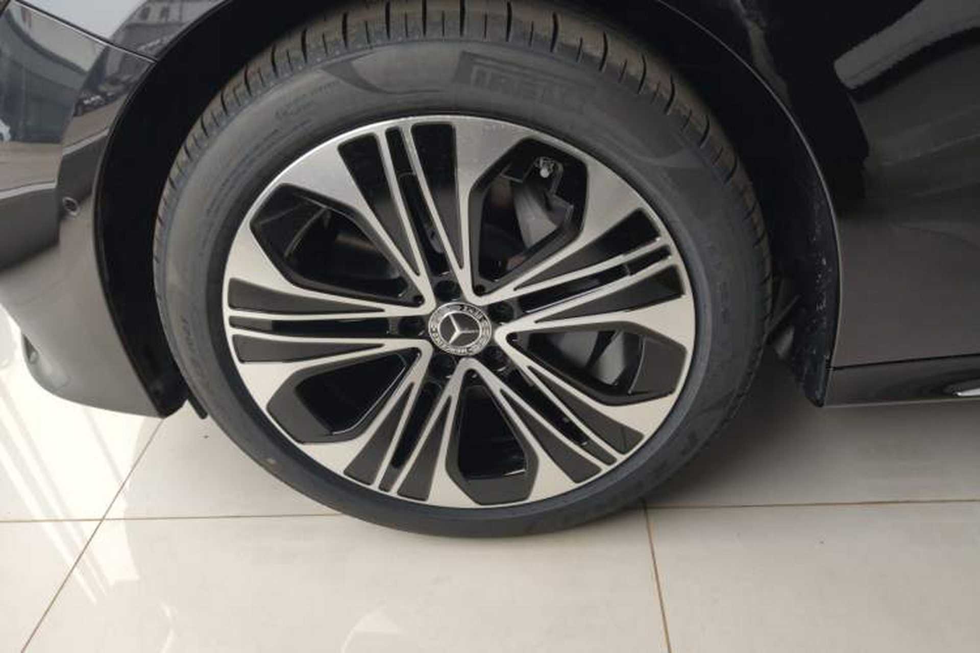 Used Mercedes-Benz E-Class 2026 E 300 L Luxury Exterior 4