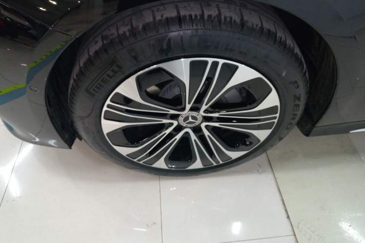 Used Mercedes-Benz E-Class 2026 E 300 L Luxury Exterior 4