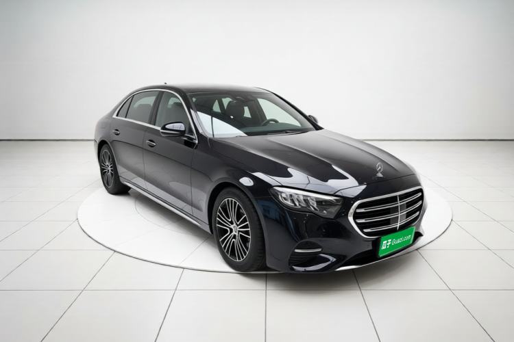 Used Mercedes-Benz E-Class 2026 E 260 L Classic Edition Front Right 45 Deg