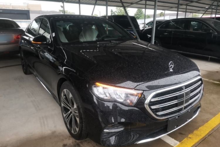 Used Mercedes-Benz E-Class 2026 Model, Restyled E 300 L Luxury Version Front Right 45 Deg