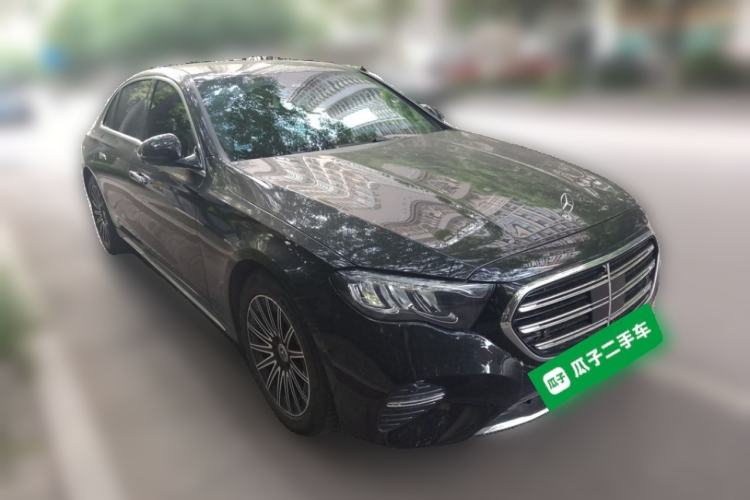 Used Mercedes-Benz E-Class 2026 E 260 L Classic Edition Front Right 45 Deg