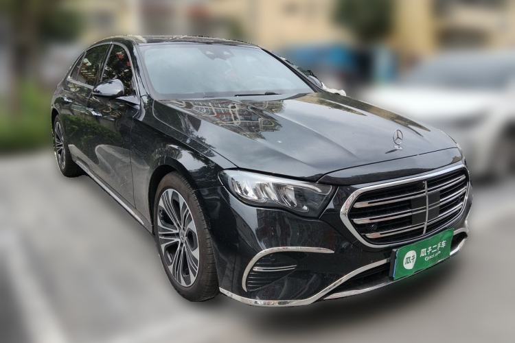 Used Mercedes-Benz E-Class  Front Right 45 Deg