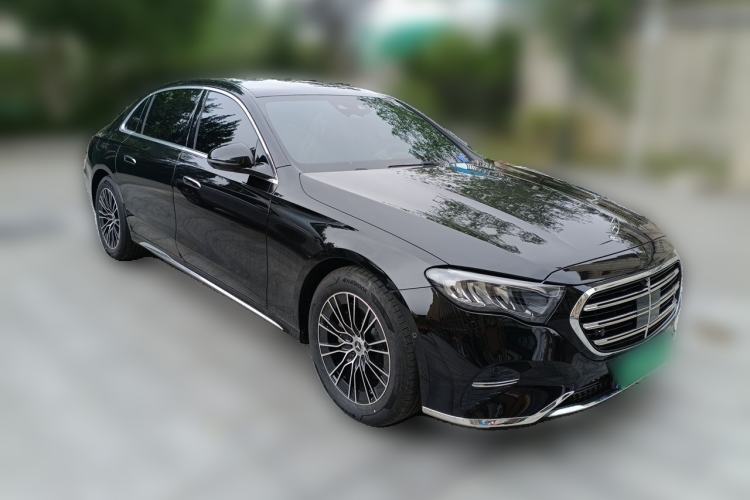 Used Mercedes-Benz E-Class 2026 E 260 L Front Right 45 Deg