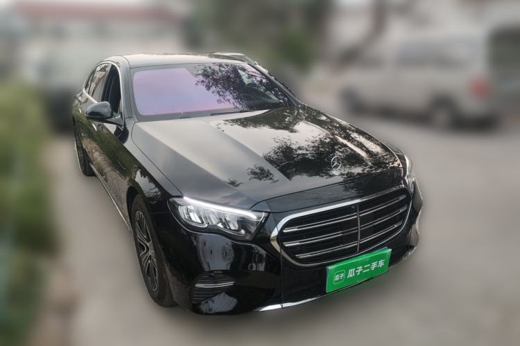 Used Mercedes-Benz E-Class 2026 E 260 L Classic Edition Front Right 45 Deg