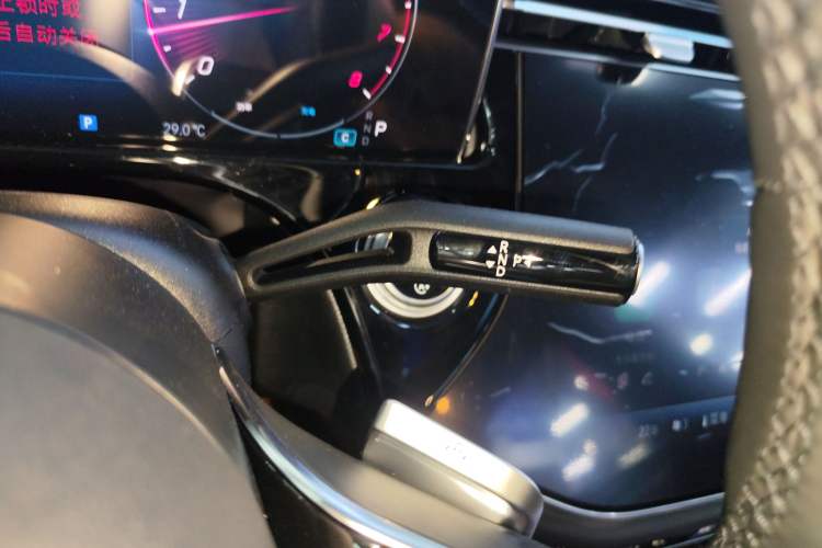 Used Mercedes-Benz E-Class 2026 E 300 L Luxury Gear Lever