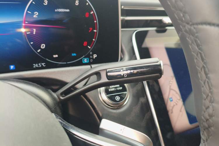 Used Mercedes-Benz E-Class 2026 E 260 Sport Edition Gear Lever