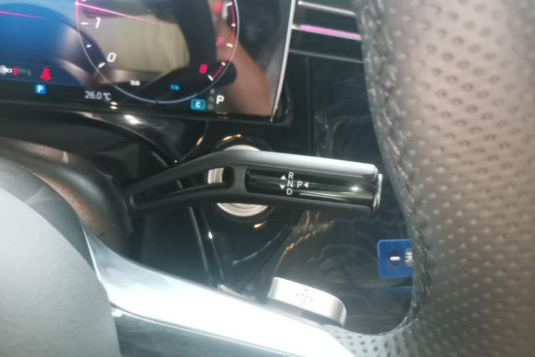 Used Mercedes-Benz E-Class 2026 Model, Restyled E 300 L Luxury Version Gear Lever