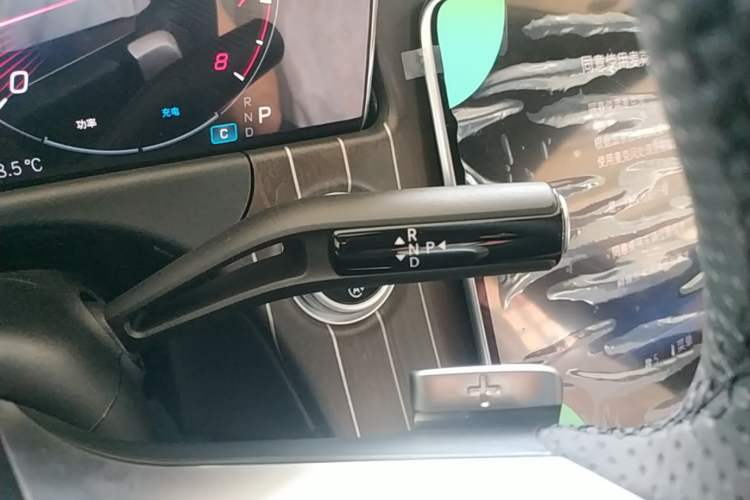 Used Mercedes-Benz E-Class 2026 Model Facelifted E 300 L Fashion Version Gear Lever