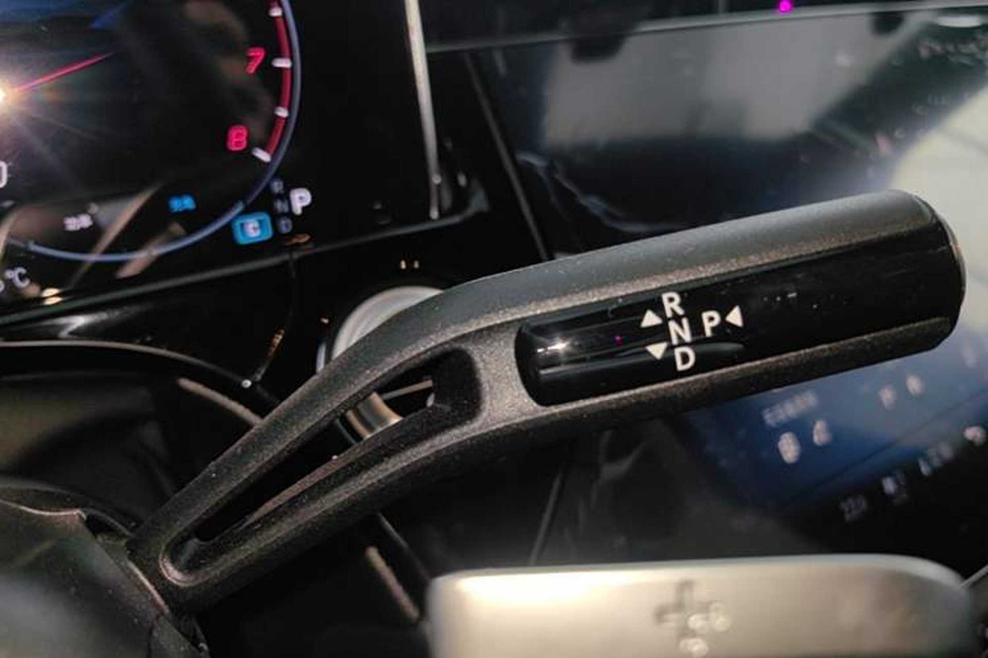 Used Mercedes-Benz E-Class 2026 E 300 L Luxury Gear Lever