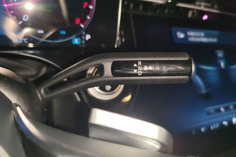 Used Mercedes-Benz E-Class 2026 Model Facelifted E 300 L Prestige Version Gear Lever