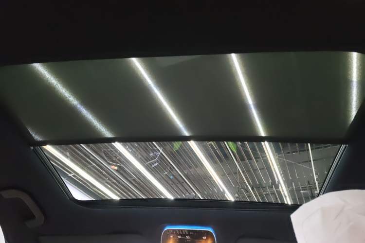 Used Mercedes-Benz E-Class 2026 E 260 L Headliner