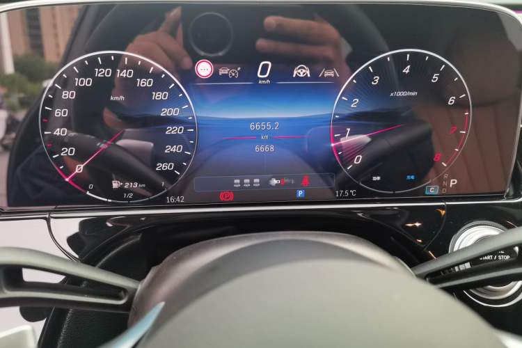 Used Mercedes-Benz E-Class 2026 E 300 L Luxury Instrument Cluster