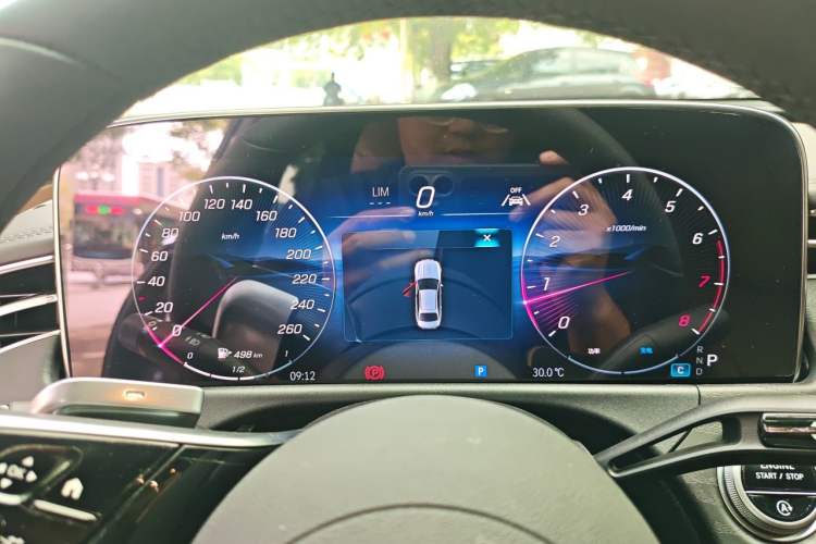 Used Mercedes-Benz E-Class 2026 E 260 L Classic Edition Instrument Cluster