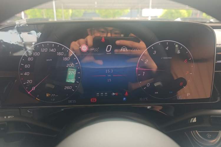 Used Mercedes-Benz E-Class 2026 Model, Restyled E 300 L Luxury Version Instrument Cluster