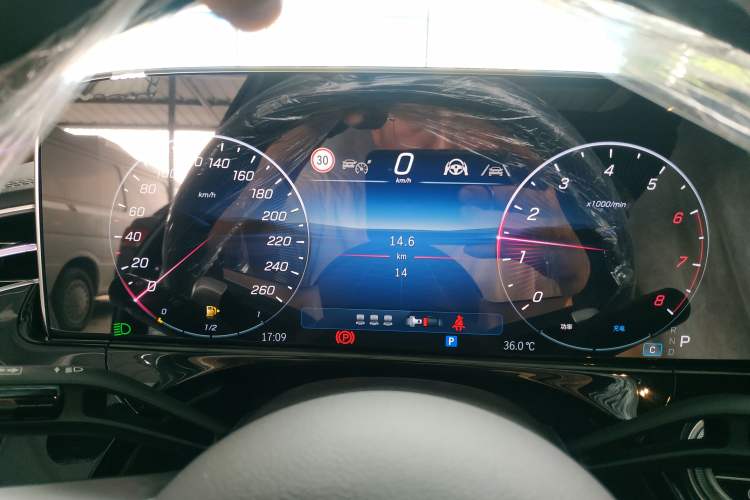 Used Mercedes-Benz E-Class 2026 Model, Restyled E 300 L Luxury Version Instrument Cluster