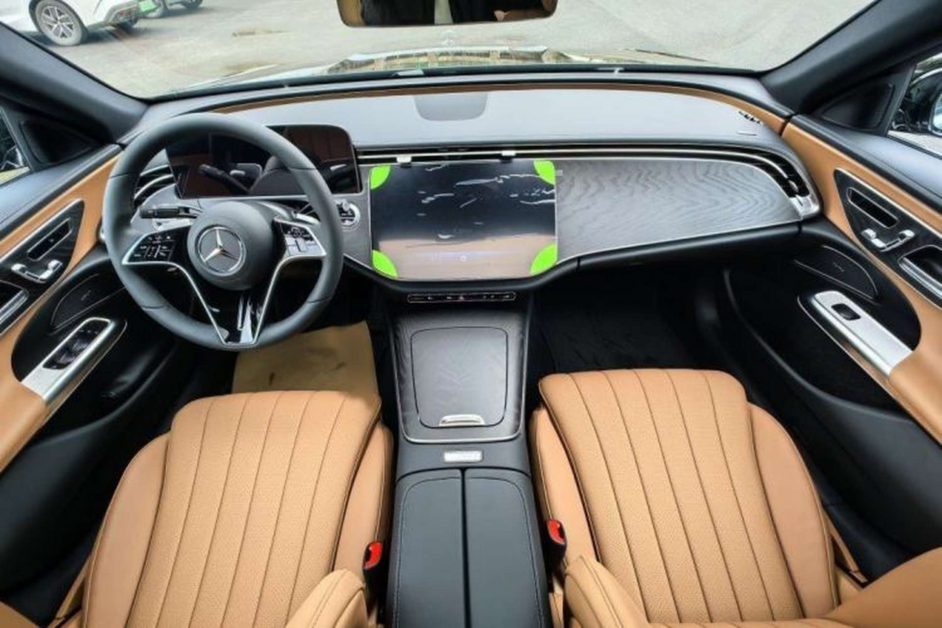 Used Mercedes-Benz E-Class 2026 E 260 L Classic Edition Interior 1