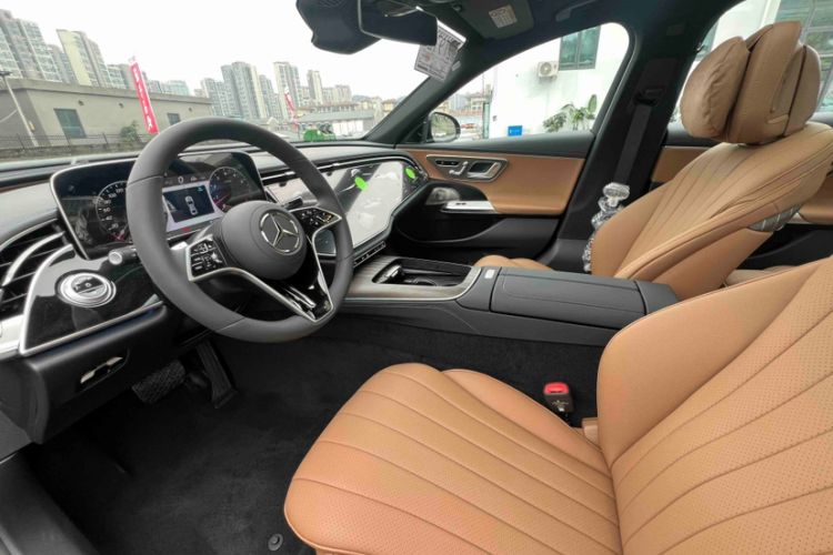 Used Mercedes-Benz E-Class 2026 E 300 L Luxury Interior 2