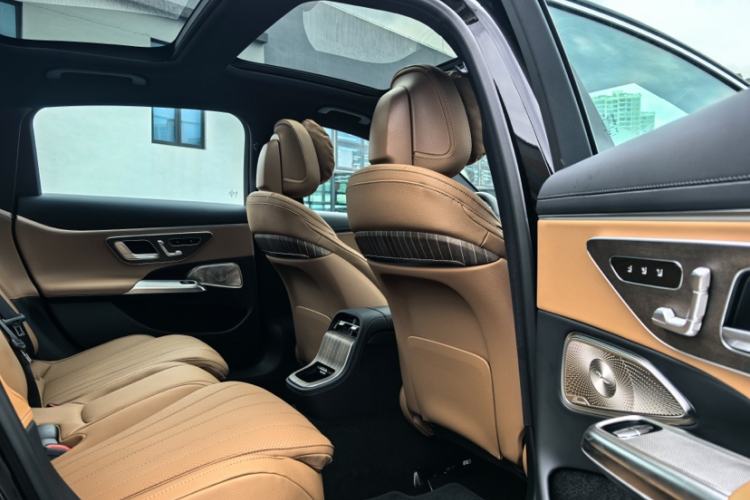 Used Mercedes-Benz E-Class 2026 E 300 L Luxury Interior 5