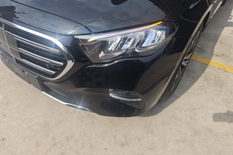 Used Mercedes-Benz E-Class 2026 Model, Restyled E 300 L Luxury Version Left Front Headlight