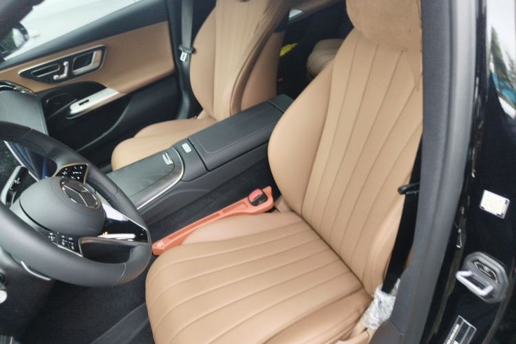 Used Mercedes-Benz E-Class 2026 E 260 L Classic Edition Left Front Seat