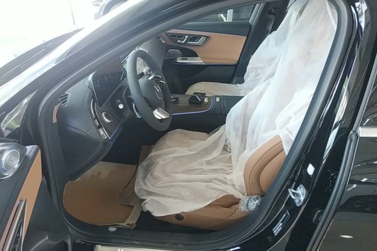 Used Mercedes-Benz E-Class 2026 Model Facelifted E 300 L Fashion Version Left Front Seat
