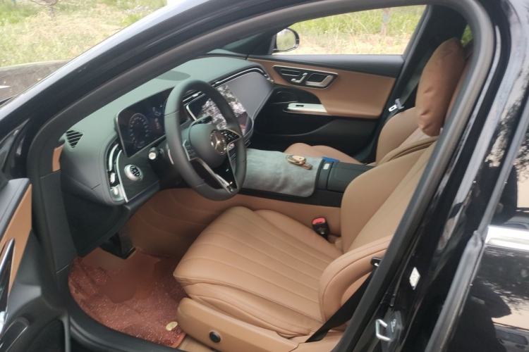 Used Mercedes-Benz E-Class 2026 E 260 L Classic Edition Left Front Seat