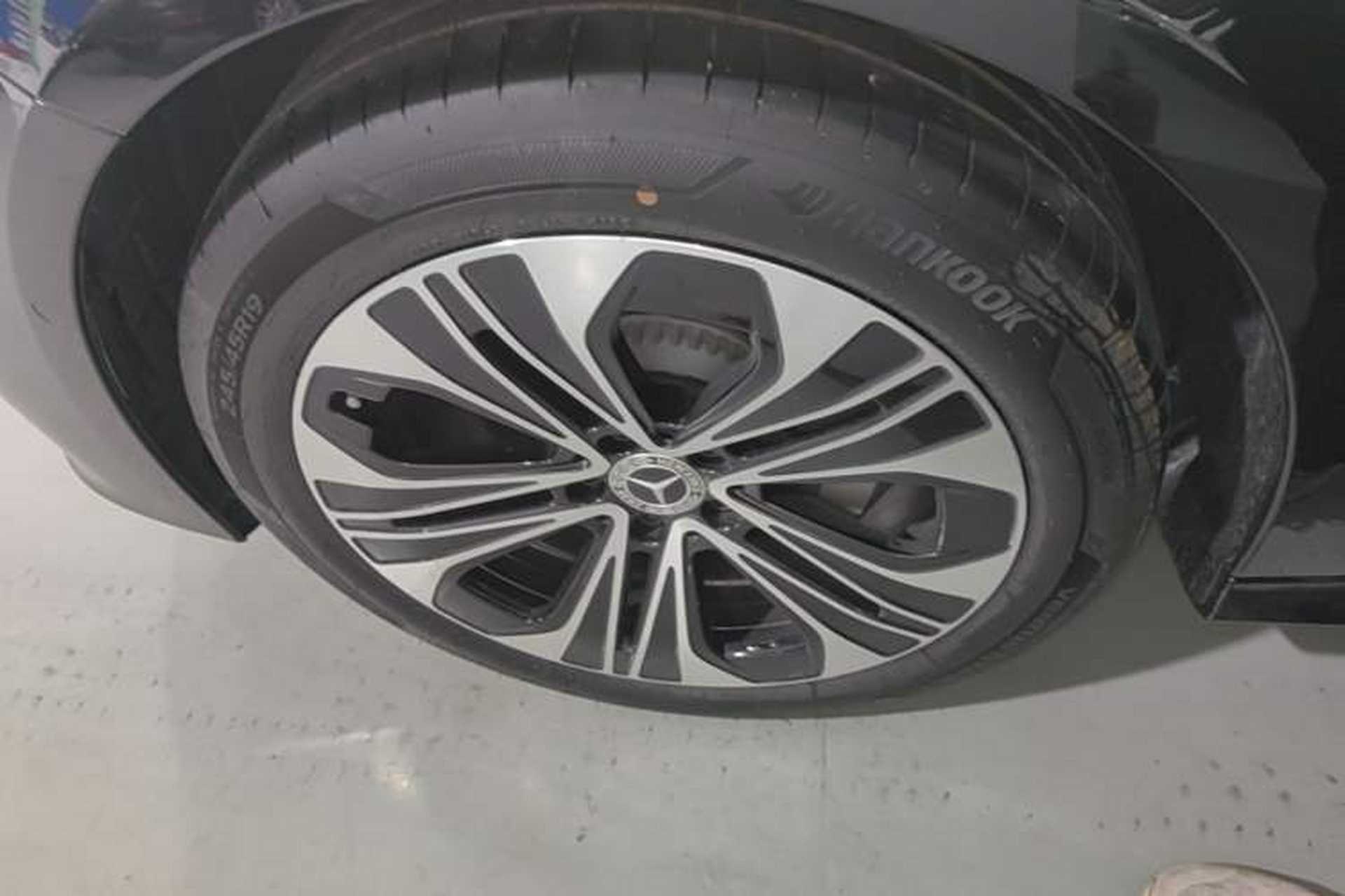 Used Mercedes-Benz E-Class 2026 E 300 L Luxury Left Front Wheel Hub