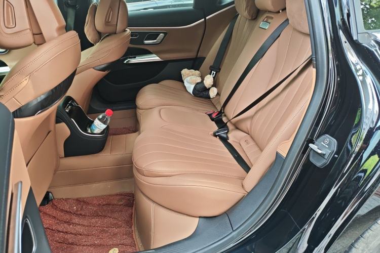 Used Mercedes-Benz E-Class 2026 E 260 L Classic Edition Left Rear Seat