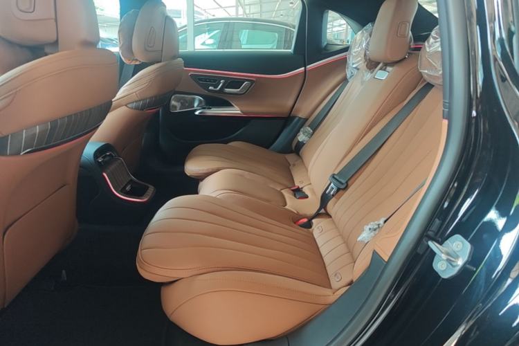 Used Mercedes-Benz E-Class 2026 Model Facelifted E 300 L Fashion Version Left Rear Seat