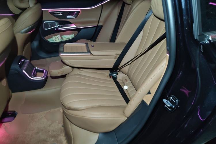 Used Mercedes-Benz E-Class 2026 Model Facelifted E 300 L Fashion Version Left Rear Seat